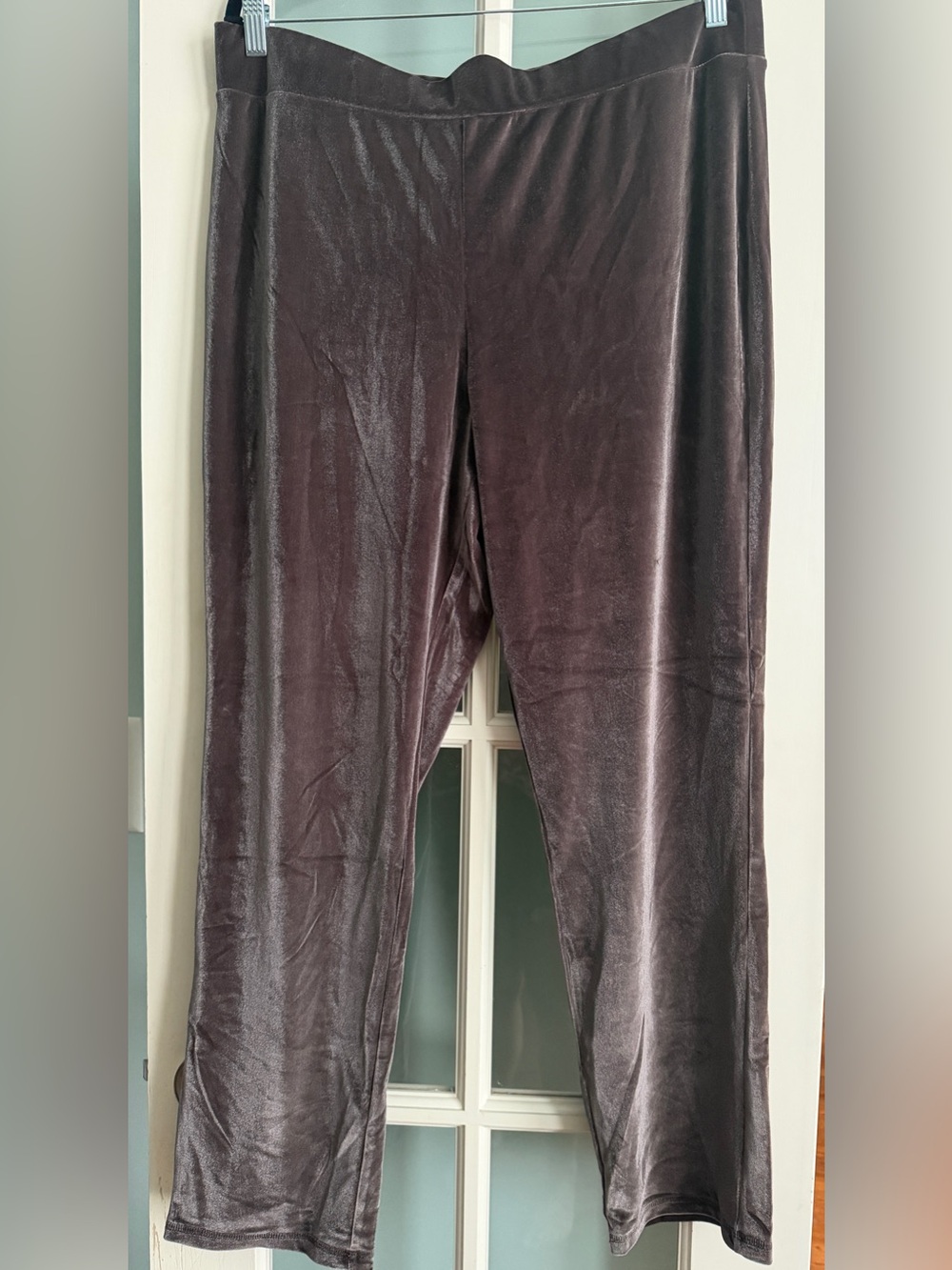 Nwots Velvet-Look Straight Leg Pants in Deep Charcoal